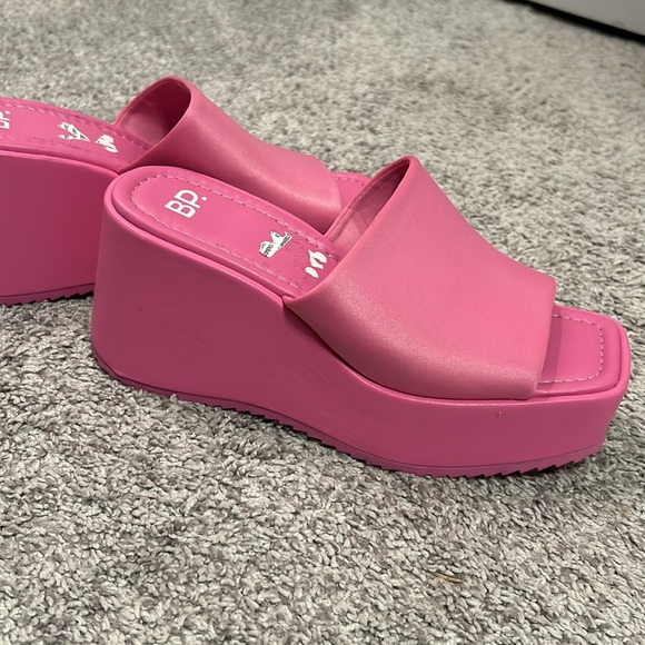 BP. Hot pink wedges - Picture 4 of 6